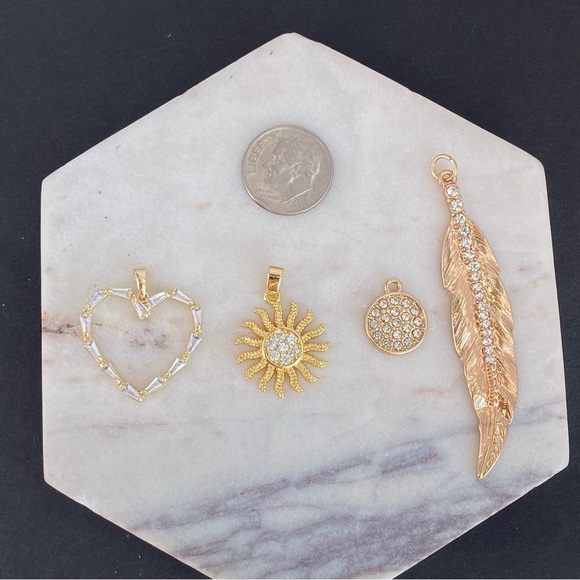 Garnet Necklace Choker with Gold Sailor Clasp Front or back faceted gemstone - Picture 4 of 4